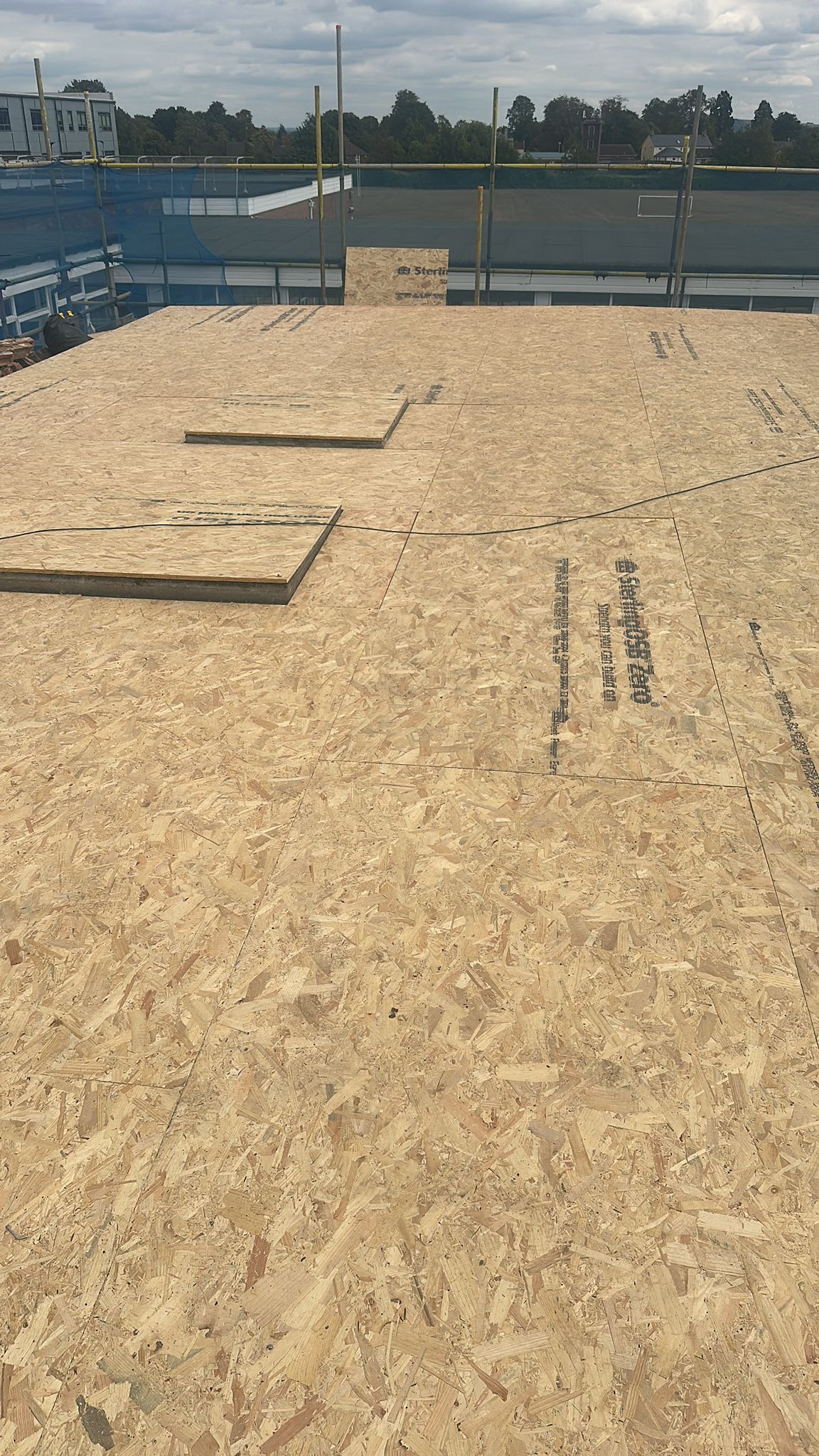 EPDM flat roofing for a commercial building